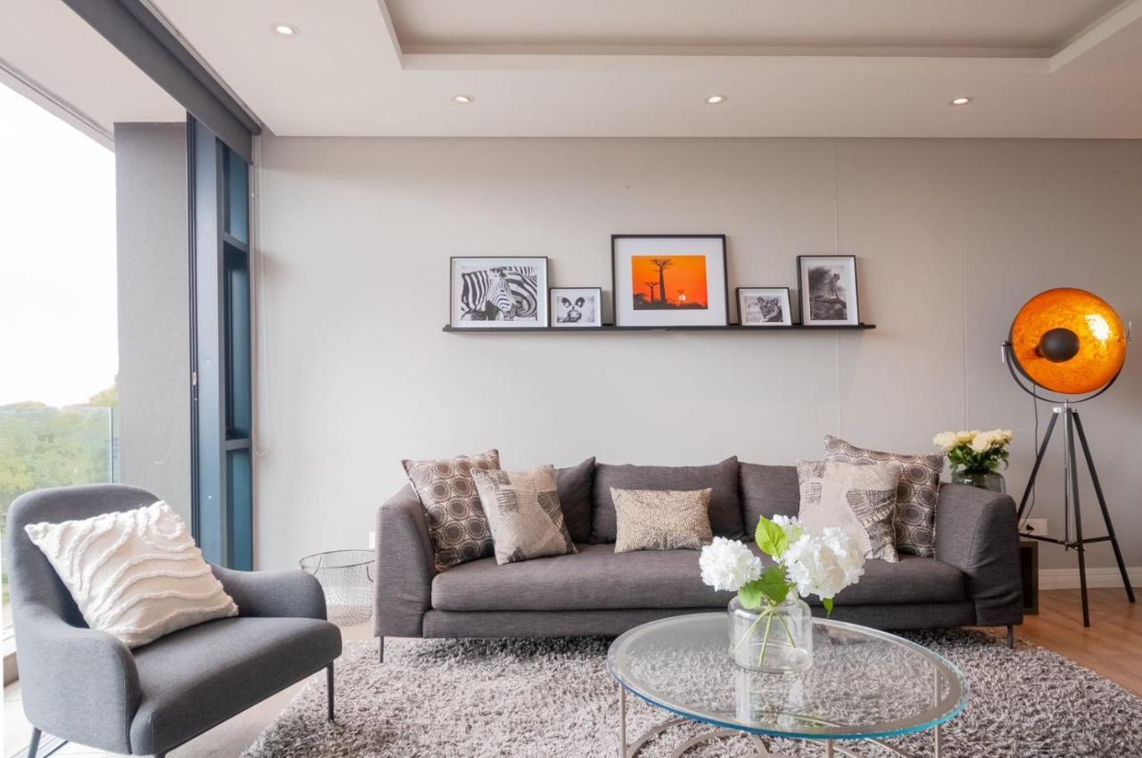 Greenpoint Designer Near Stadium & Waterfront Apartment
