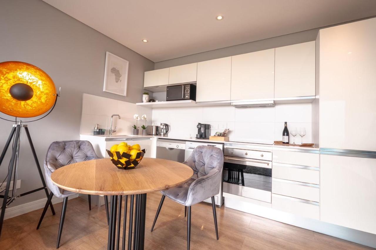 Greenpoint Designer Near Stadium & Waterfront Cape Town