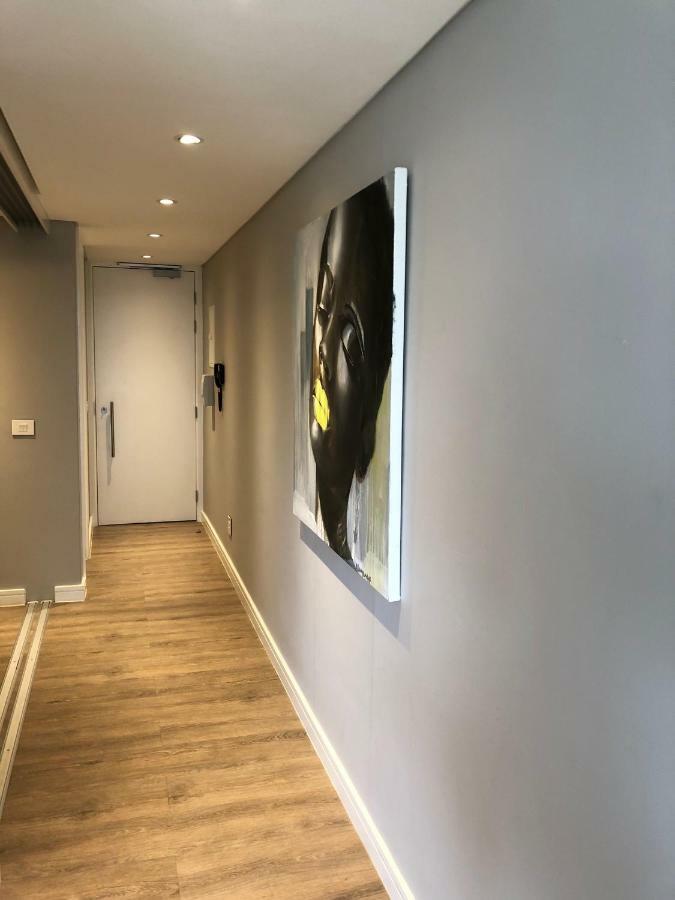 Greenpoint Designer Near Stadium & Waterfront Apartment *